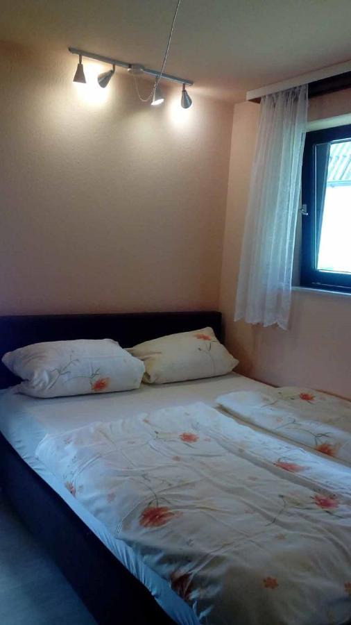 Ferienwohnung Kling Bischofsheim an der Rhon Bagian luar foto