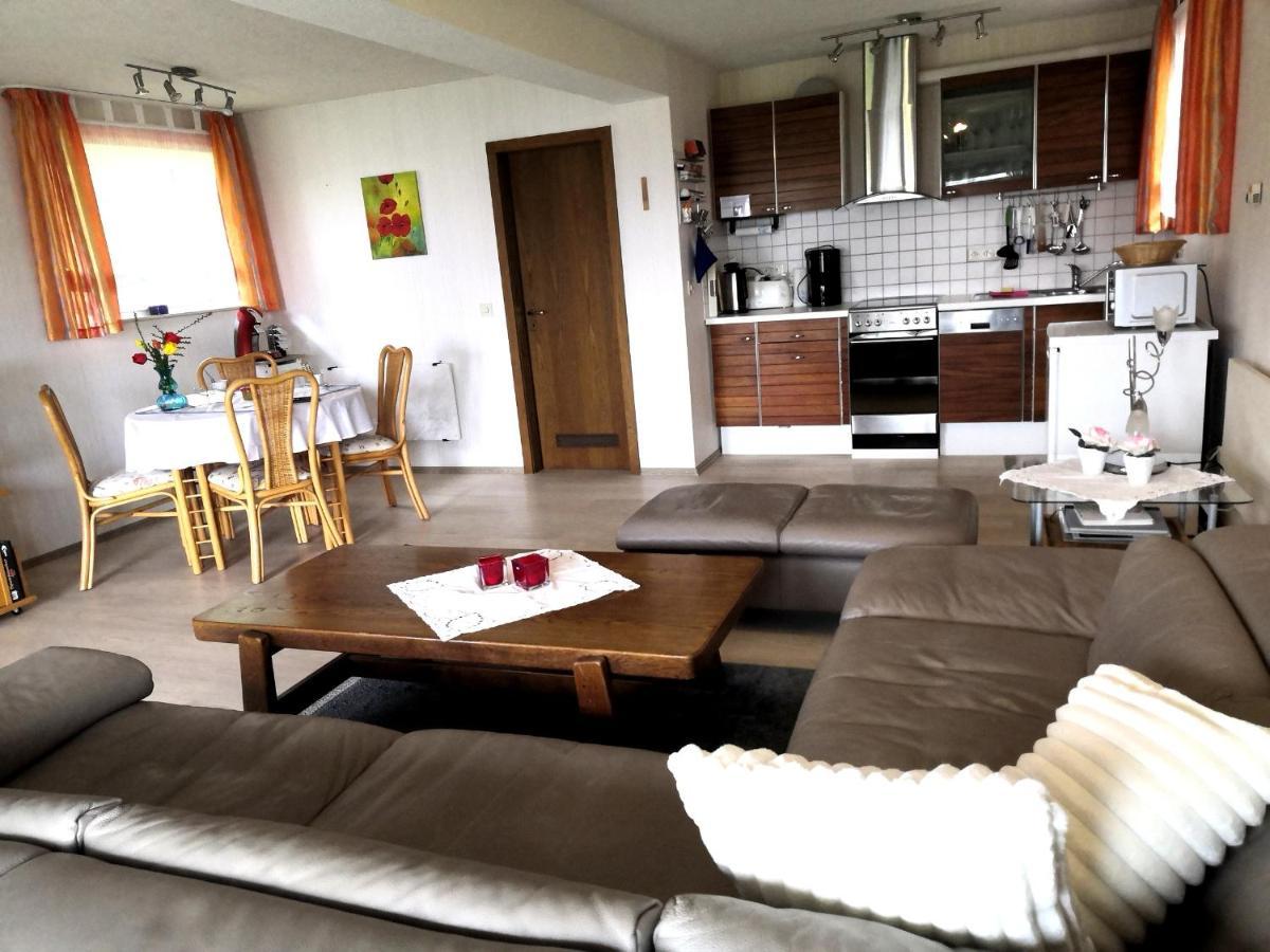 Ferienwohnung Kling Bischofsheim an der Rhon Bagian luar foto